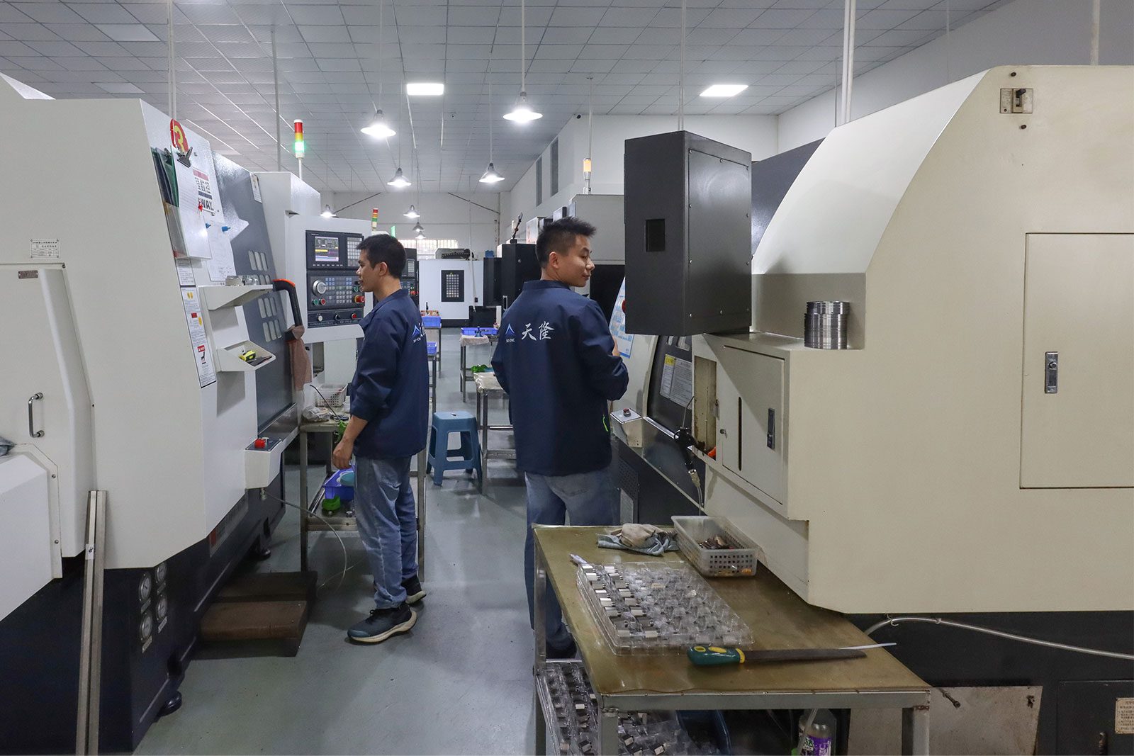 Servicio de fresado y torneado CNC